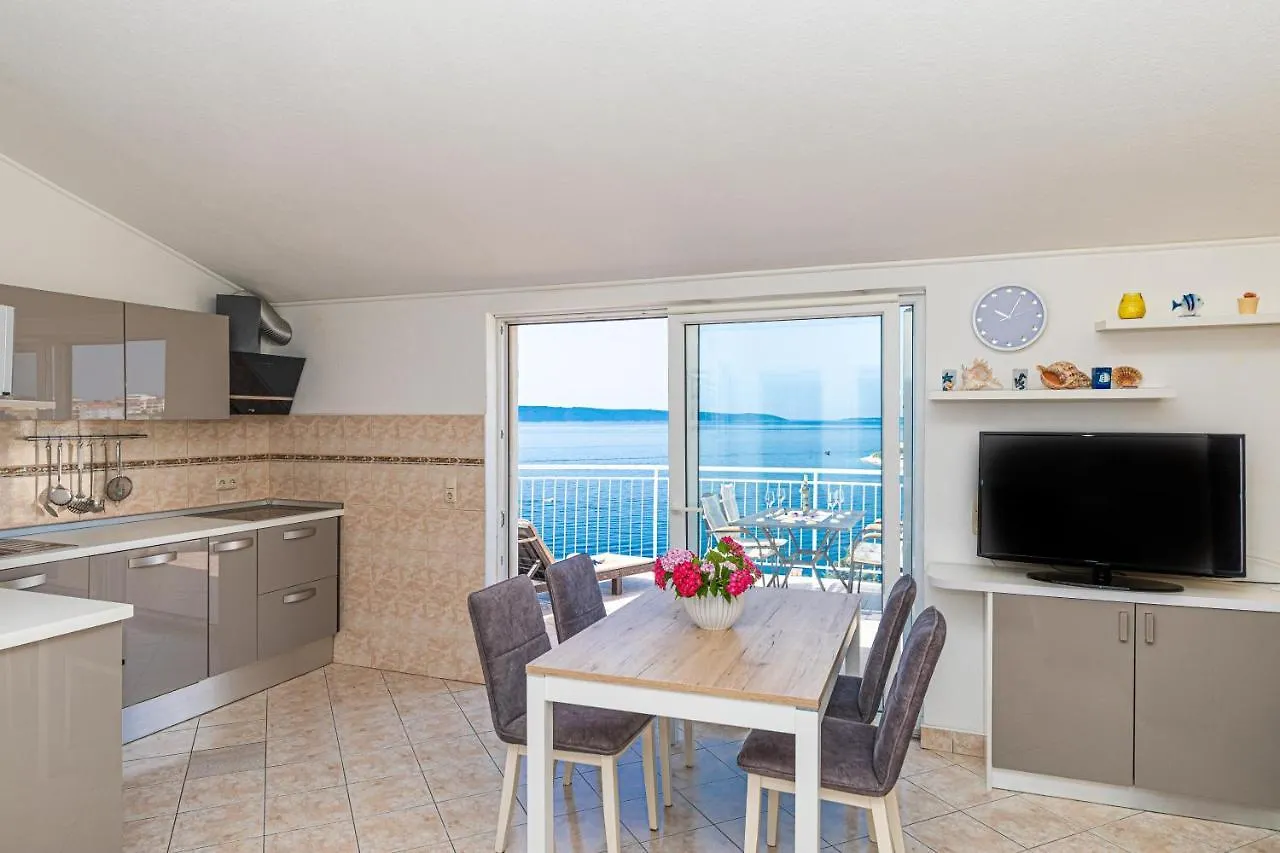 Apartments Villa Nea Leona Trogir Croatia