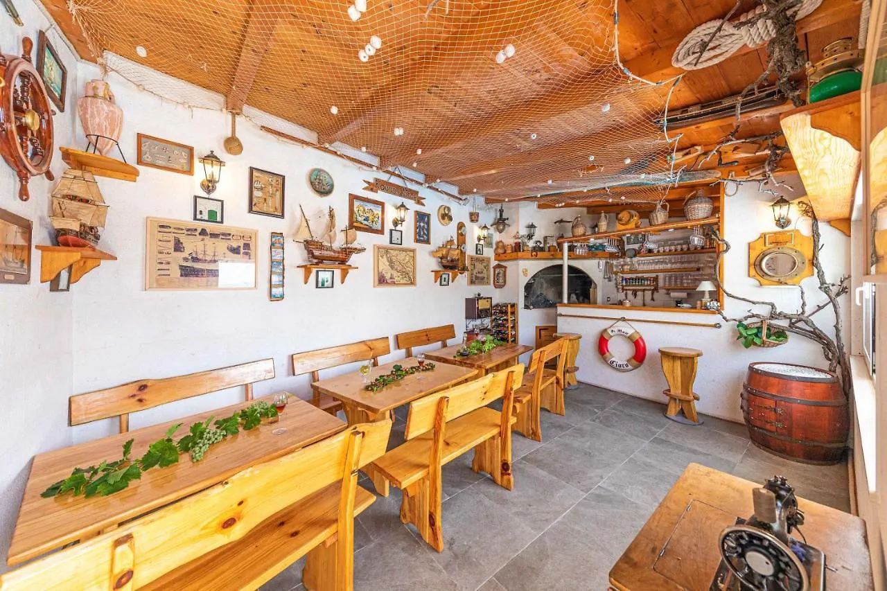 Apartments Villa Nea Leona Trogir Croatia